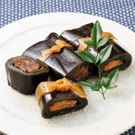 北海道産昆布で鮭(サケ)と鰊(にしん)を丁寧に巻いた昆布巻きセット(4本)_昆布巻 国産 北海道産 サケ ニシン コンブ だし 海藻 だし昆布 こんぶ水 出汁 乾物 こんぶ ギフト 調理済み 一人暮ら