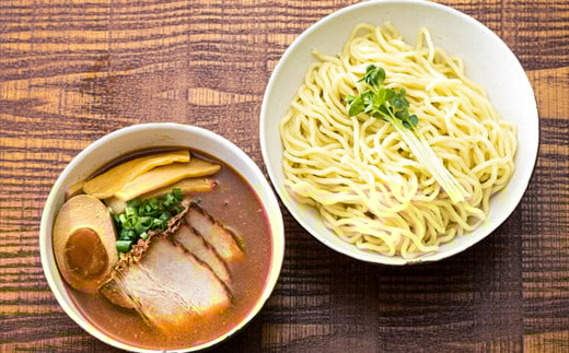 熟成麺のうまさ凝縮！うま辛 つけ麺です！