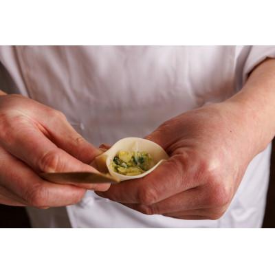 ふるさと納税 富田林市 蓮花の冷凍餃子　16個入×2パック |  | 01