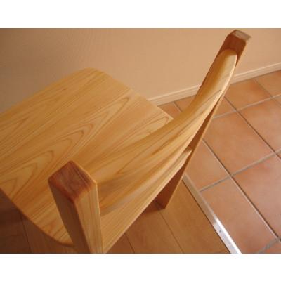 ふるさと納税 恵那市 桧(ヒノキ)のダイニングチェア |  | 02