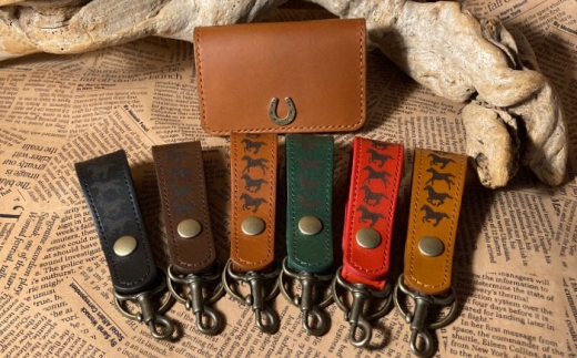 蹄鉄付き名刺入れ(ブラウン)＆馬九いくキーリング(レッド)　栗東市 / 株式会社ブルズエフ [BIAU171]