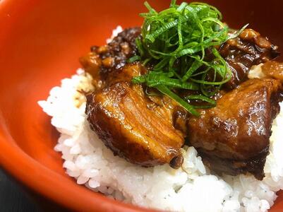 肉じるやの角煮（約160g×3）