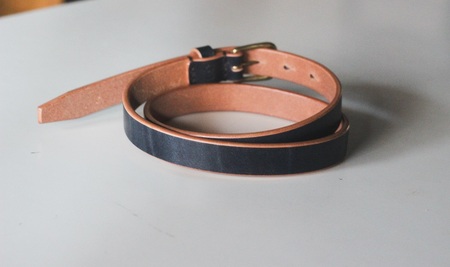 【minca】細幅20mmベルト/34インチ  栃木レザーの希少な「ハーネスレザー」使用の贅沢な1枚革のレザーベルト/ネイビー/HL-B04/NAVY　727