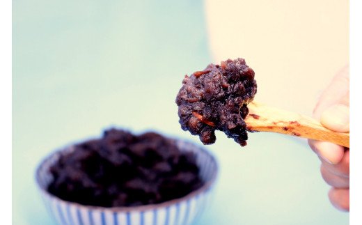 特選大納言小豆つぶあん２kg（１kg×2袋）　大垣名水仕込み　北海道産大納言小豆100％