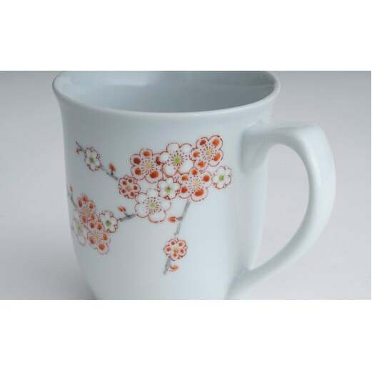 肥前赤絵窯元 鷹巣 紅白梅文様 マグカップ (赤) 食器 うつわ 器 コーヒーカップ マグカップ 陶磁器 有田焼 A20-545_イメージ2