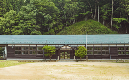  【大自然で遊べるyodge】2食付き、体験付き宿泊3名様チケット FT18-136