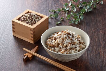 3種の麦ごはんパック (丸麦、もち麦、はと麦ブレンド) 10個セット ごはんソムリエ監修 雑穀エキスパート 越後小千谷たかの 【0002-0030-01】