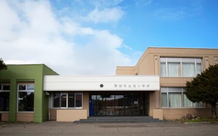 美瑛町廃校施設利用券≪21人～30人≫ | 北海道 美瑛 宿泊券 宿泊施設 チケット 宿泊券 人気 おすすめ 宿泊 旅行 観光[261-01]