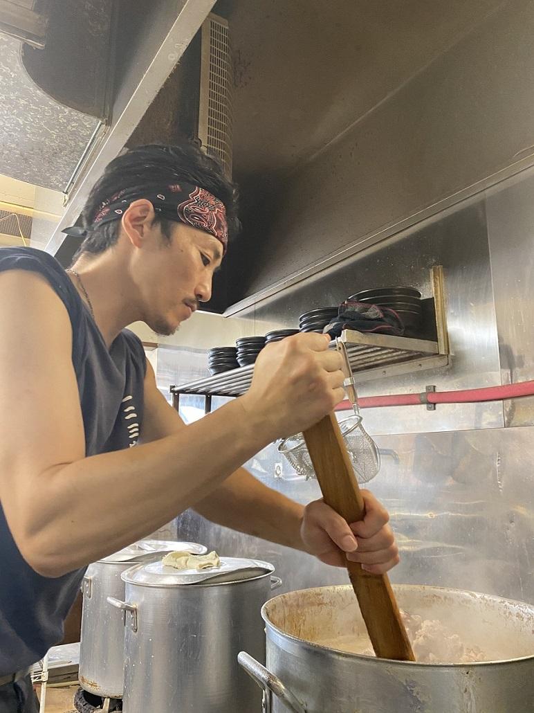 【横浜家系ラーメン】一二三家 とんこつ醬油ラーメン4食セット