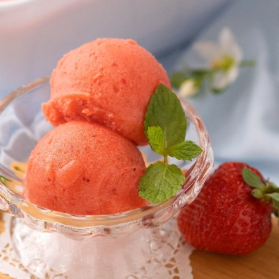 採れたて福岡産濃厚あまおうジェラート(アイス)1000ml(大牟田市)【配送不可地域：離島】