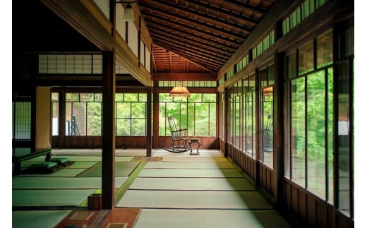 宿泊 赤城宿 清芳山荘 ご宿泊 補助券 1万円分｜古民家 築100年 1棟貸し リノベーション 非日常 リラックス サウナ 焚き火 癒し ヒノキ風呂 配慮 ホテル 建築美 上質 静観 趣 清閑 文化 歴史 四季折々 風景 旅館 宿泊補助券 和風 群馬県 前橋市