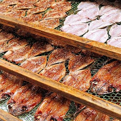 ふるさと納税 唐津市 【無添加・無着色・手作り】脂ノリノリふっくら唐津産旬アジ干物&特大トロあじ 計12枚入りセット |  | 03