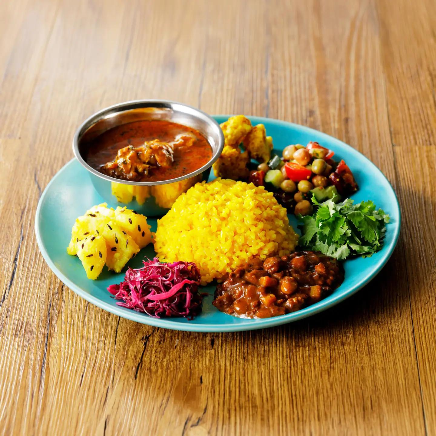 博多華味鳥 あいがけカレーセット（4食入） / レトルトカレー 簡単調理 はなみどり / 佐賀県 / トリゼンフーズ[41ADAD004]
