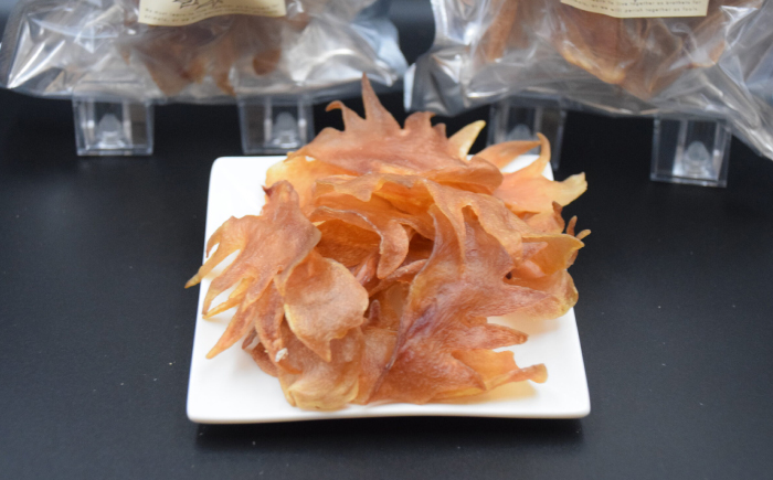 愛犬・愛猫用おやつ 北海道産鶏冠ジャーキー 計200g （100g×2個） | ペットフード ペット用 ジャーキー ドッグフード おやつ  とさか トサカ | Dear Hounds [BOAE040