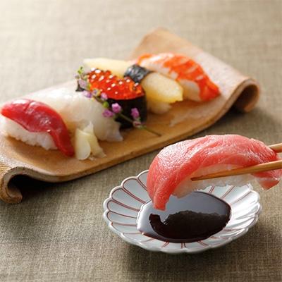 ふるさと納税 湯浅町 江戸時代から続く小原久吉商店の湯浅醤油・うすくちしょうゆ・たまりしょうゆ4本セット 1箱【蔵元直送】 |  | 01
