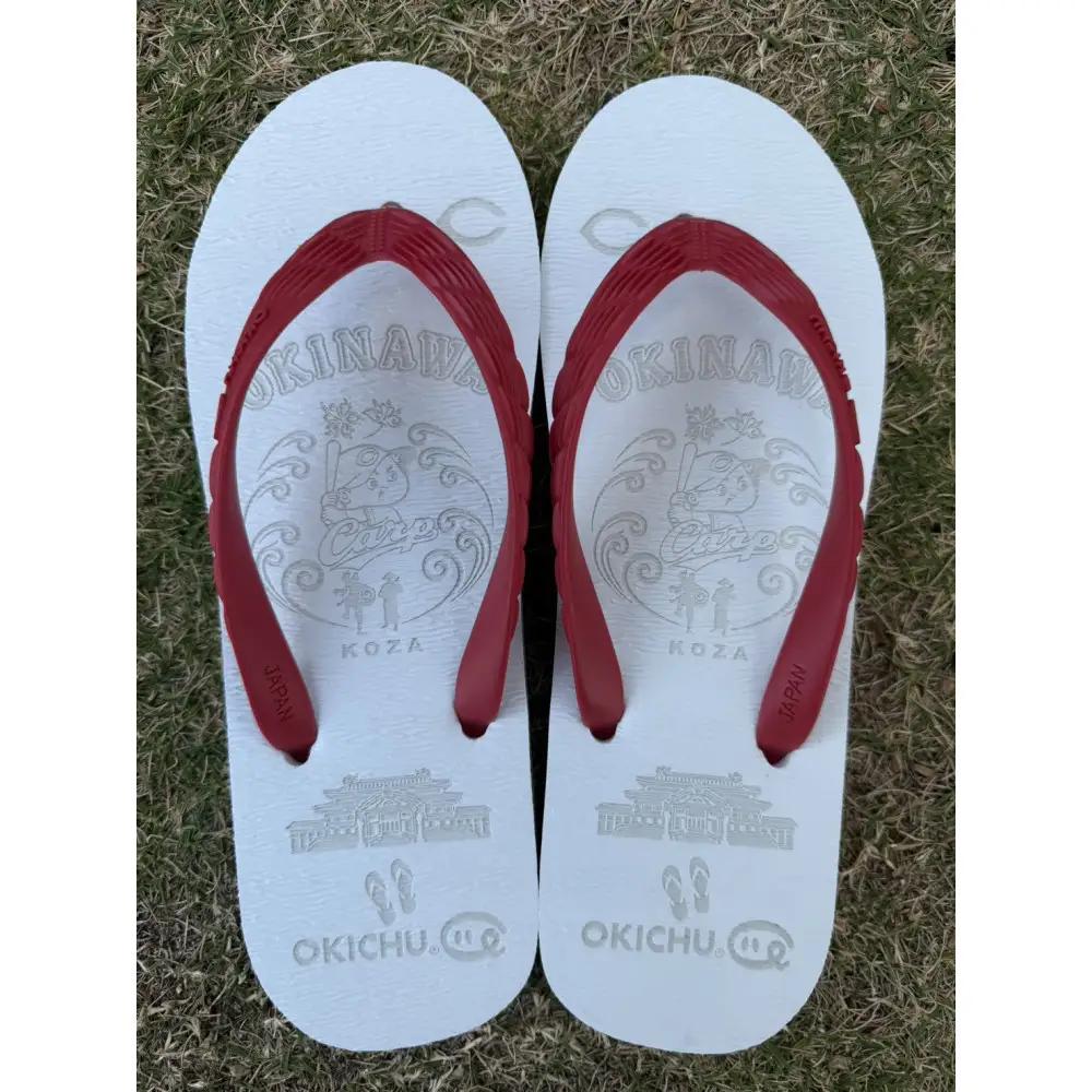 【28cm】プロ野球コラボ島ぞうり（広島カープ） |  沖縄 プロ野球 広島カープ 広島 カープ 島ぞうり 旅行 美浜 トラベル キャンプ 人気 おすすめ 北谷 ちゃたん おすすめ