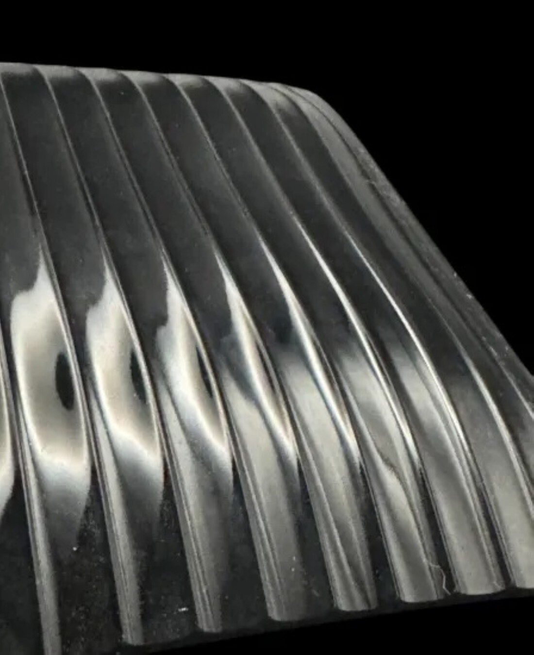 波スクエアプレート L 乱糸(マット仕上げ)漆黒［NF125］