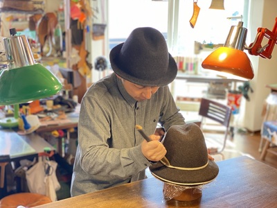 No.081-04 【ダークブラウン】ふたこぶ木型で作ったフェルトハット