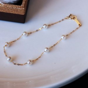 【050-114】志摩産　無調色アコヤ真珠　ベビーパール4-4.5ミリ　ブレスレット（19ｃｍ）*