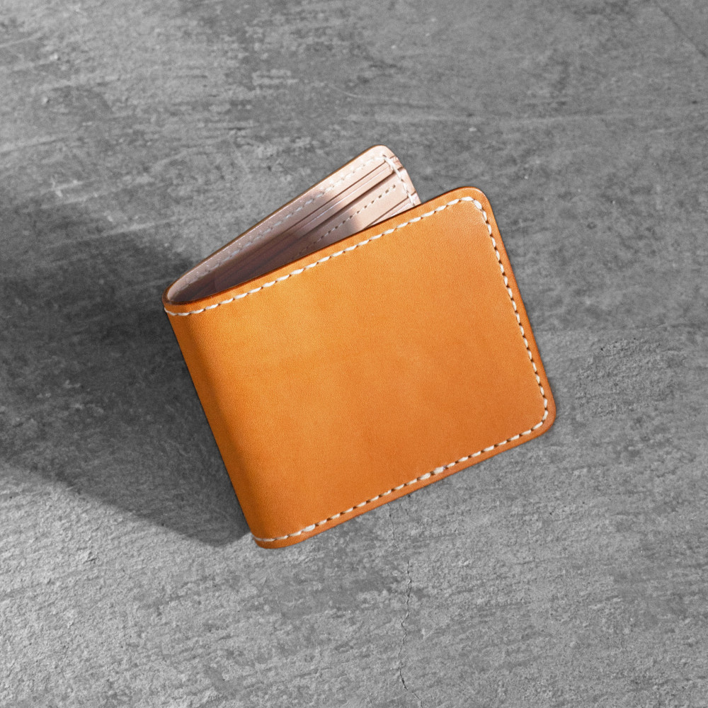 栃木レザー使用｜滑らか本革二つ折り財布｜Half wallet 01｜キャメル｜minca（全7色）