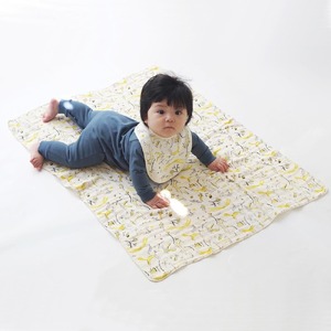 くるみの木 ベビーセット（イエロー）(おくるみ・ハンカチ・スタイ)【krm09】