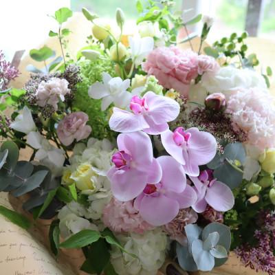 ふるさと納税 筑西市 【母の日】季節のお花のアレンジメントLサイズ〜花瓶不要!届いてそのまま飾れるフラワーアレンジ |  | 02