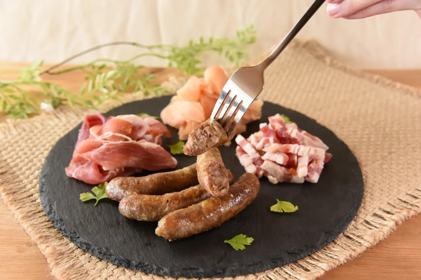 国産生ハム3種と肉汁サルシッチャ肉バルセット【MI737】
