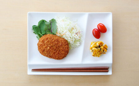 【美濃焼】 グッドデザイン賞受賞 miyama. 箸置き付仕切り皿 isola(イゾラ) パレットプレートL ホワイトマット 3枚 瑞浪市 / ミヤマプランニング 食器 プレート 仕切り皿 プレート 