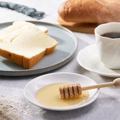 ふるさと納税 坂戸市 純粋生はちみつ〈非加熱〉500g×2個入り【坂戸市産】 |  | 02