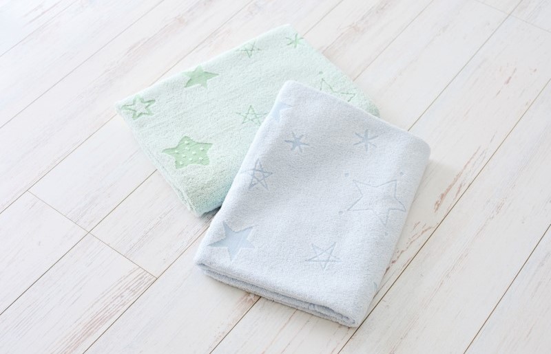 【高島屋選定品】泉州タオル おくるみ２枚（ブルー＆グリーン）【タオル 国産 シンプル 日用品 ベビー】 TTT0002