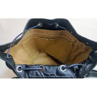 ふるさと納税 新潟市 とっても軽い!　衣料革と手染め革の手作りリュック(黒) [54071501] |  | 03