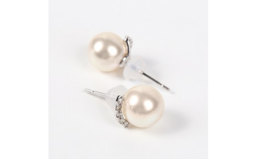 697 K18WGあこや本真珠ダイヤモンドピアス　7.5mmUP　　K18　ホワイトゴールド　あこや真珠　ピアス　ダイヤモンド　伊勢志摩　アクセサリー　ジュエリー　フォーマル　カジュアル　ギフト　伊勢