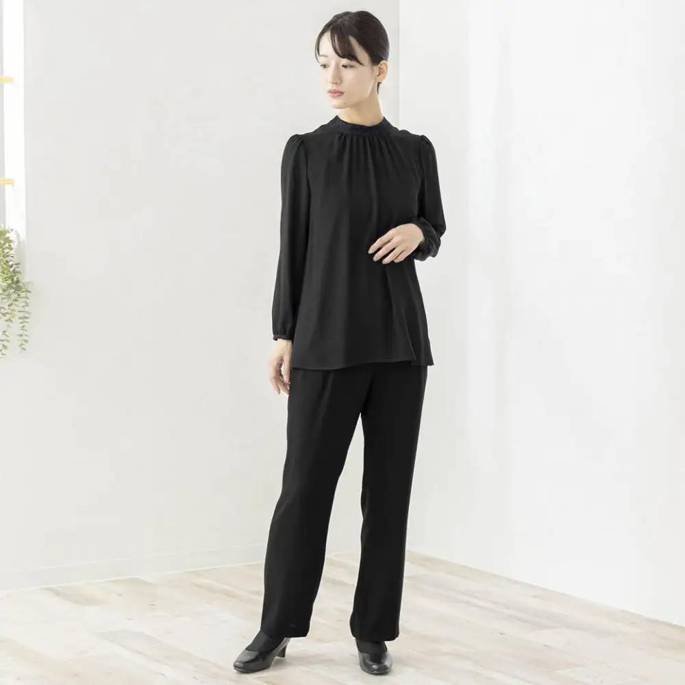 レディース ブラックフォーマル ストレートパンツ　Sサイズ