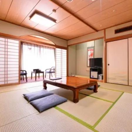 天然温泉・やぶ温泉 但馬楽座　1泊2日ご宿泊券(1部屋・2名様/素泊まり)【1762735】