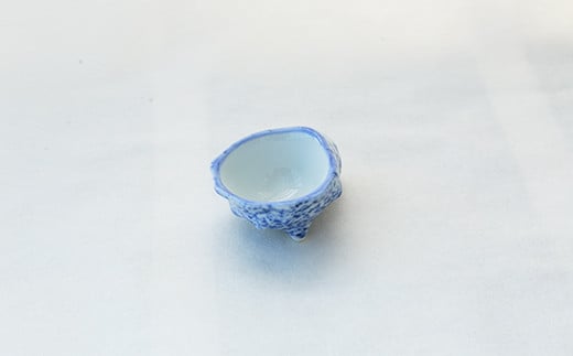 かわいらしい有田焼一品盛りを日常の食卓へ 小さな割烹食