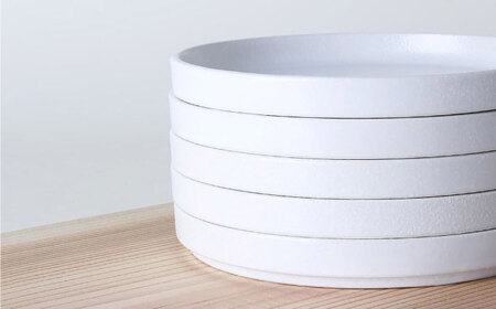 【瀬戸焼】切立丸プレート(19cm) きらり白 2枚セット【ヤマハツクリタ株式会社】 / 食器 和食器 丸皿 / 瀬戸市[BBDV027]