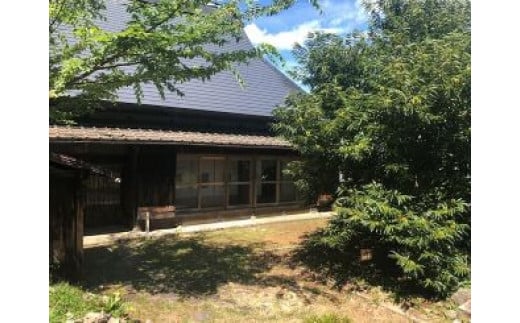 N1-1 森の古民家「かろり」宿泊券（1～4名様用）