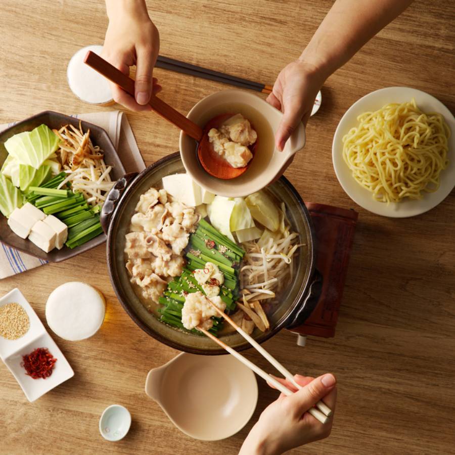 ＜山樹＞国産牛ホルモン「味噌もつ鍋」ちゃんぽん麺付き2～3人前