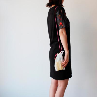 ふるさと納税 高松市 香川県産 プリーツ ポシェット・ヘリンボーン[ピンク1点]　軽やかで上品な透け感のあるサコッシュ |  | 02