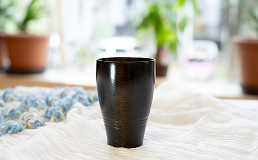 漆こっぷ -曉-弐 （ ケヤキ ： 黒 ）  ＜ゆうび＞ ／ 拭き漆仕上げ 漆塗り 食器 コップ 漆器 カップ グラス タンブラー 和食器 木製 漆製品 プレゼント ギフト 贈り物 誕生日 自宅用 家庭用 普段使い 自分用 シンプル おしゃれ お洒落 オシャレ うるしぬり うるし 漆塗 岩手県 八幡平市