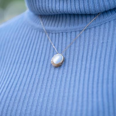 ふるさと納税 山梨県 K18 白蝶貝/ダイヤモンドペンダント(ミモザ ツヤアリ) |  | 03