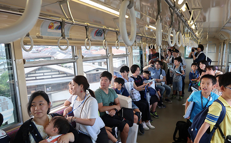 千葉都市モノレール貸切列車・車両基地見学 ３０名様まで