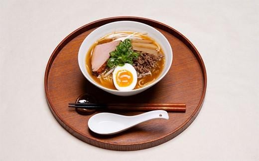 日本一ラーメンのおいしい町上川町で製造された北海道層雲峡ラーメン　ミックス１２食入り