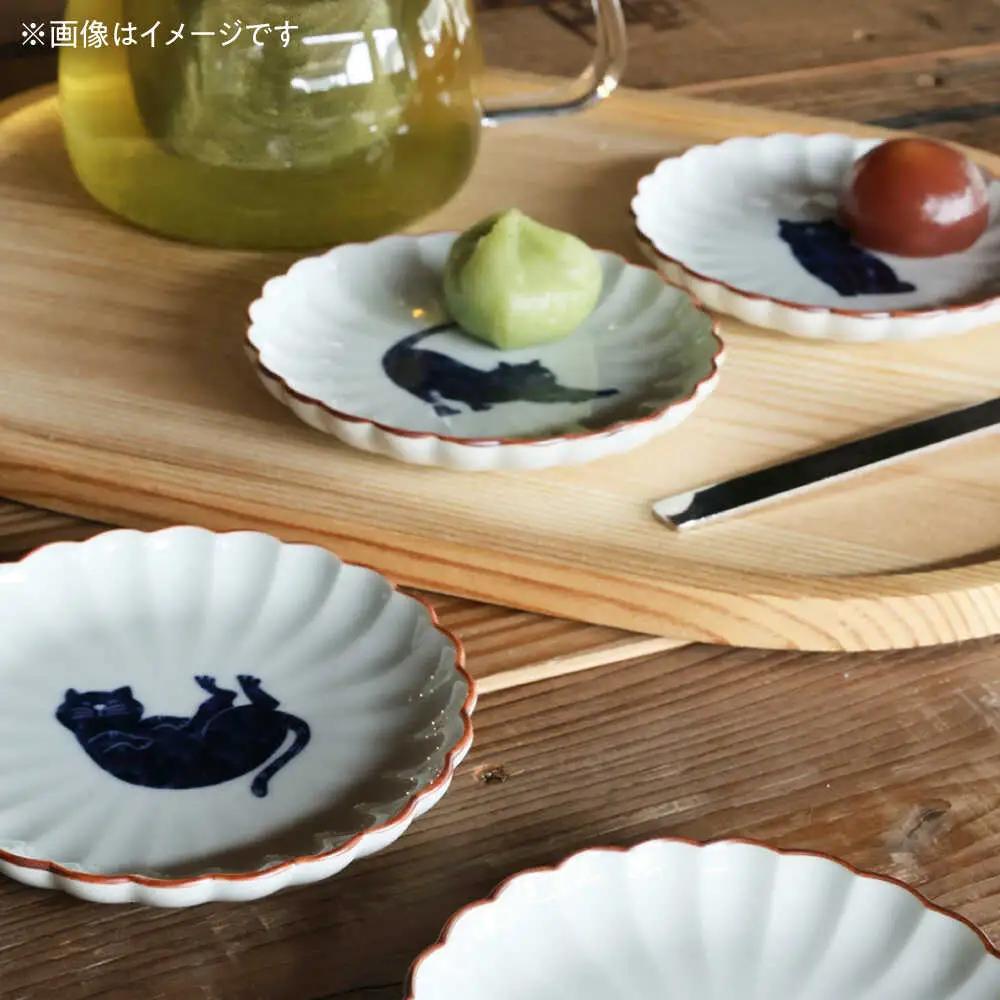 【波佐見焼】呉須猫 小皿 〈背伸び〉 3点セット 食器【西海陶器】[OA476]