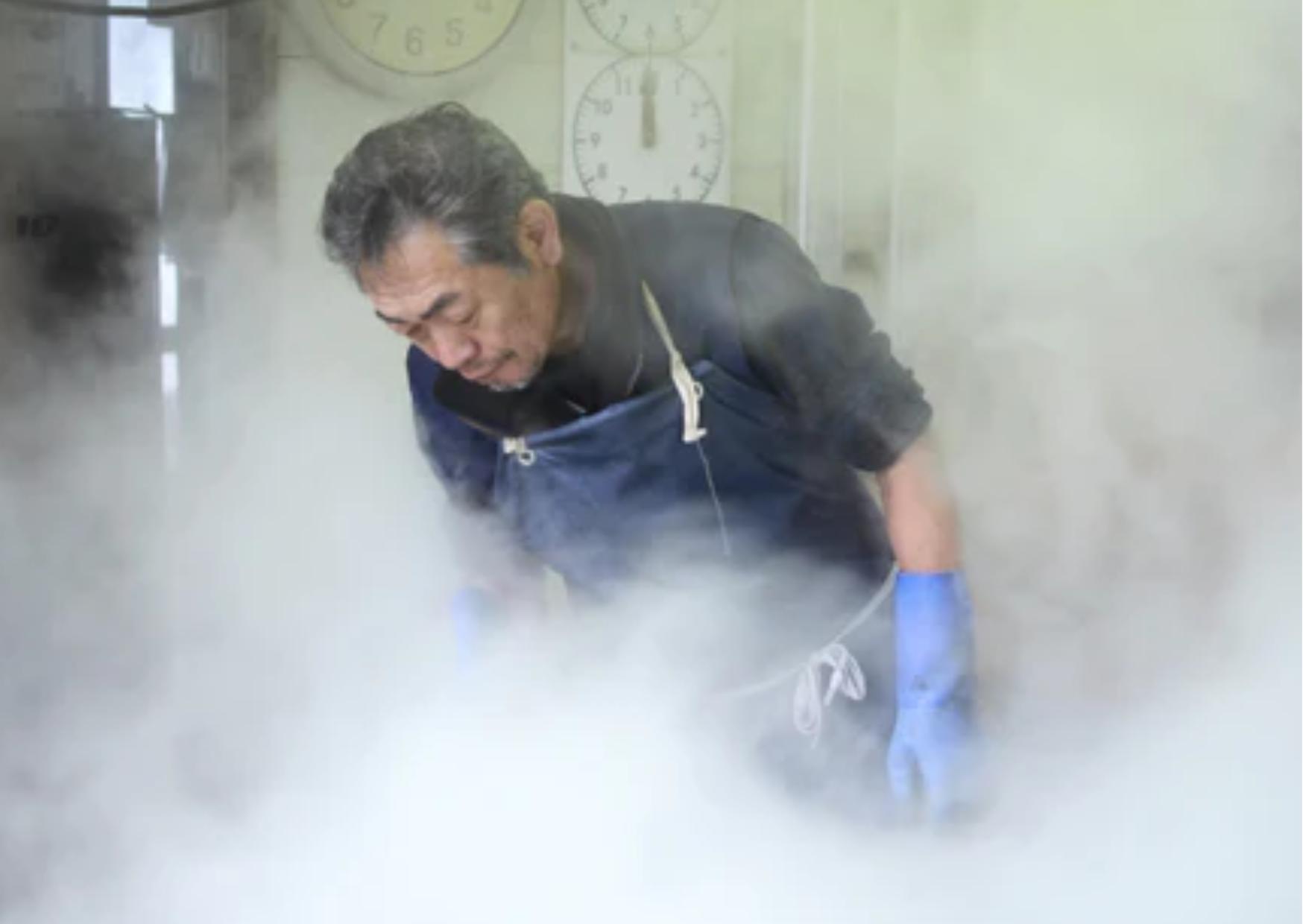 当店自慢の丸窯にたっぷりの蟹の出汁で炊き上げ