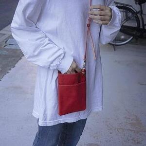 栃木レザー使用｜ソフトな手触り 本革 スマホショルダー｜Smartphone shoulder｜レッド｜minca（全6色）