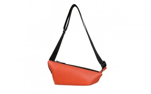 
            ボディーバッグ / ブラウン M094
          