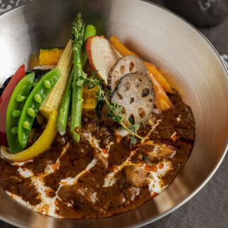 ARITA PORCELAIN LAB (アリタポーセリンラボ) プラチナ アークボウル 有田焼 モダン スタイリッシュ カレー皿 パスタ皿 銀皿 映える皿 輝き シルバー A50-220_イメージ2