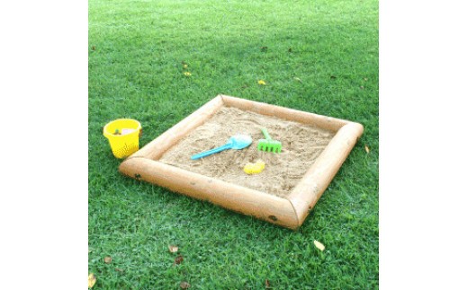 
            木製 砂場枠【小】100cm×100cm 防腐処理済 国産材 環境配慮 外遊び 屋外 アスレチック 遊具 公園 【色：無塗装、カーキ、ブラウンから選択】 ウッドウォームズ 奈良県 下北山村
          