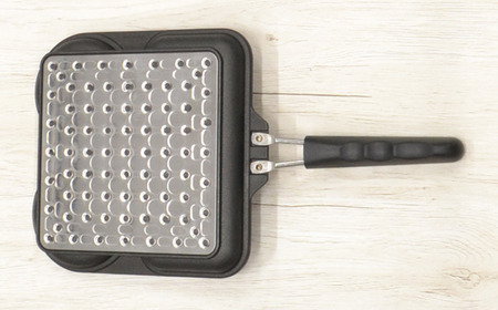 まるまるしかくパン燕三条製 bwsSELECTION フライパン 仕切り付きフライパン フッ素加工 IH可 セパレートパン 同時調理 キッチン用品 セパレートフライパン キッチンツール 調理道具 [ビ